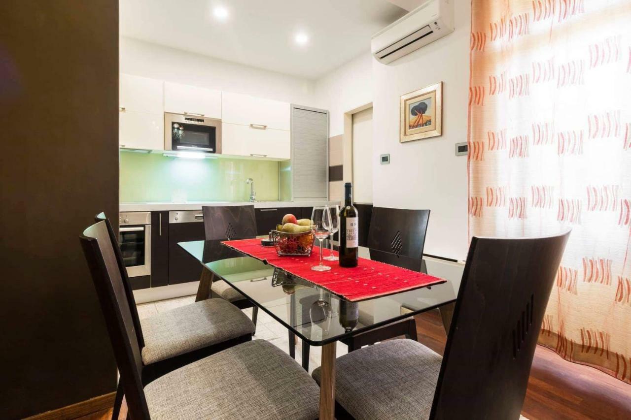 Luxury Rooms 7Heaven Suite Apartment Split Exterior foto