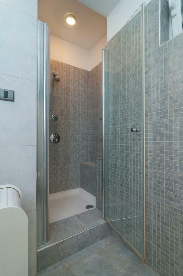 Luxury Rooms 7Heaven Suite Apartment Split Exterior foto